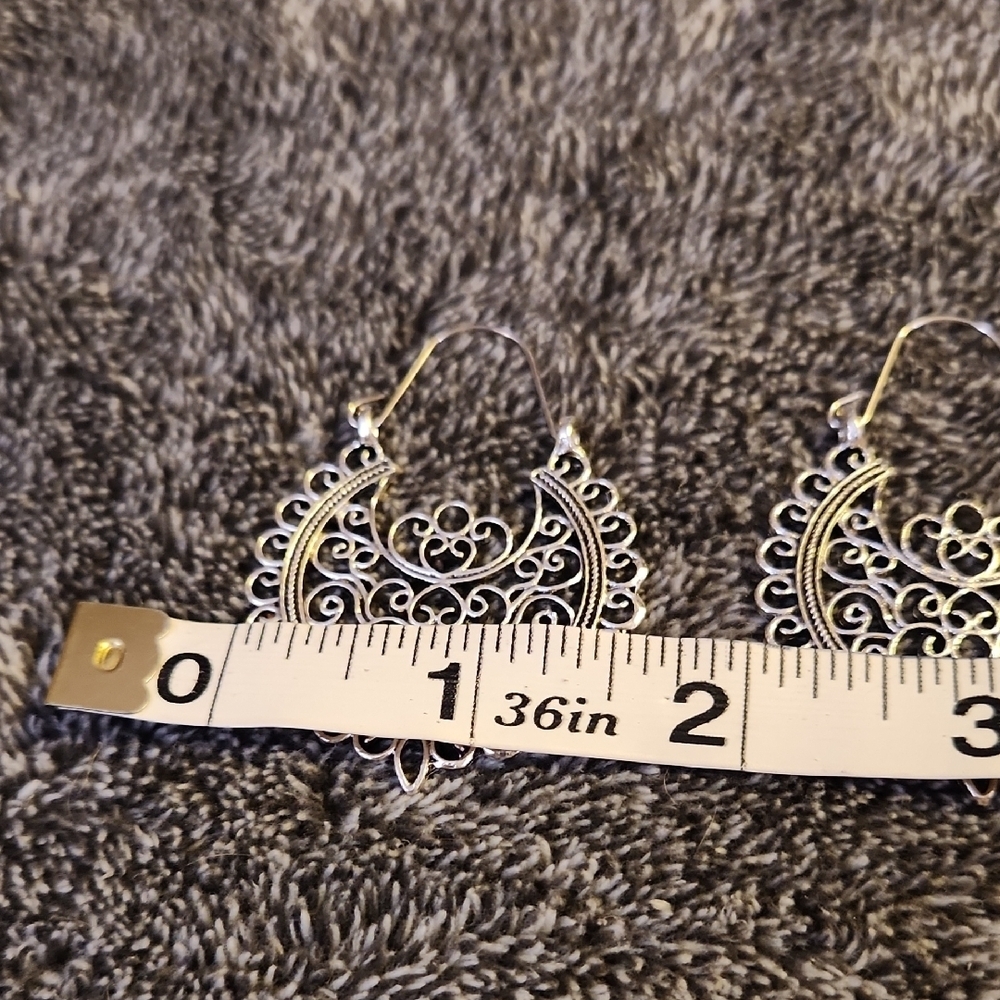 Silver Dangle Filigree Earrings